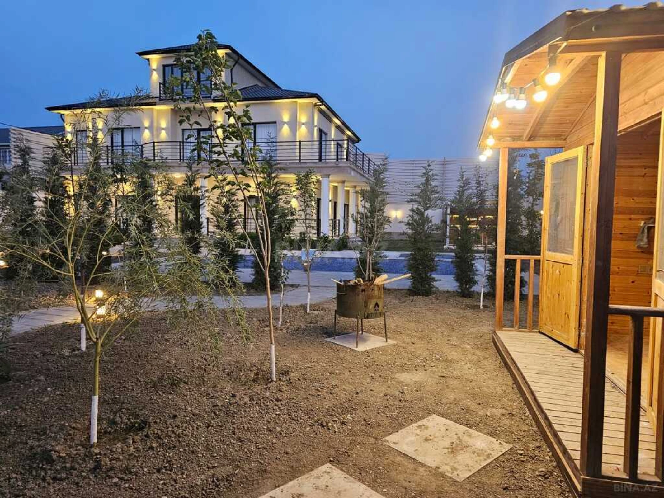 Kirayə verilir 5 otaqlı həyət evi 400 m²