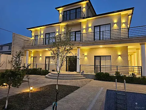 Kirayə verilir 5 otaqlı həyət evi 400 m²