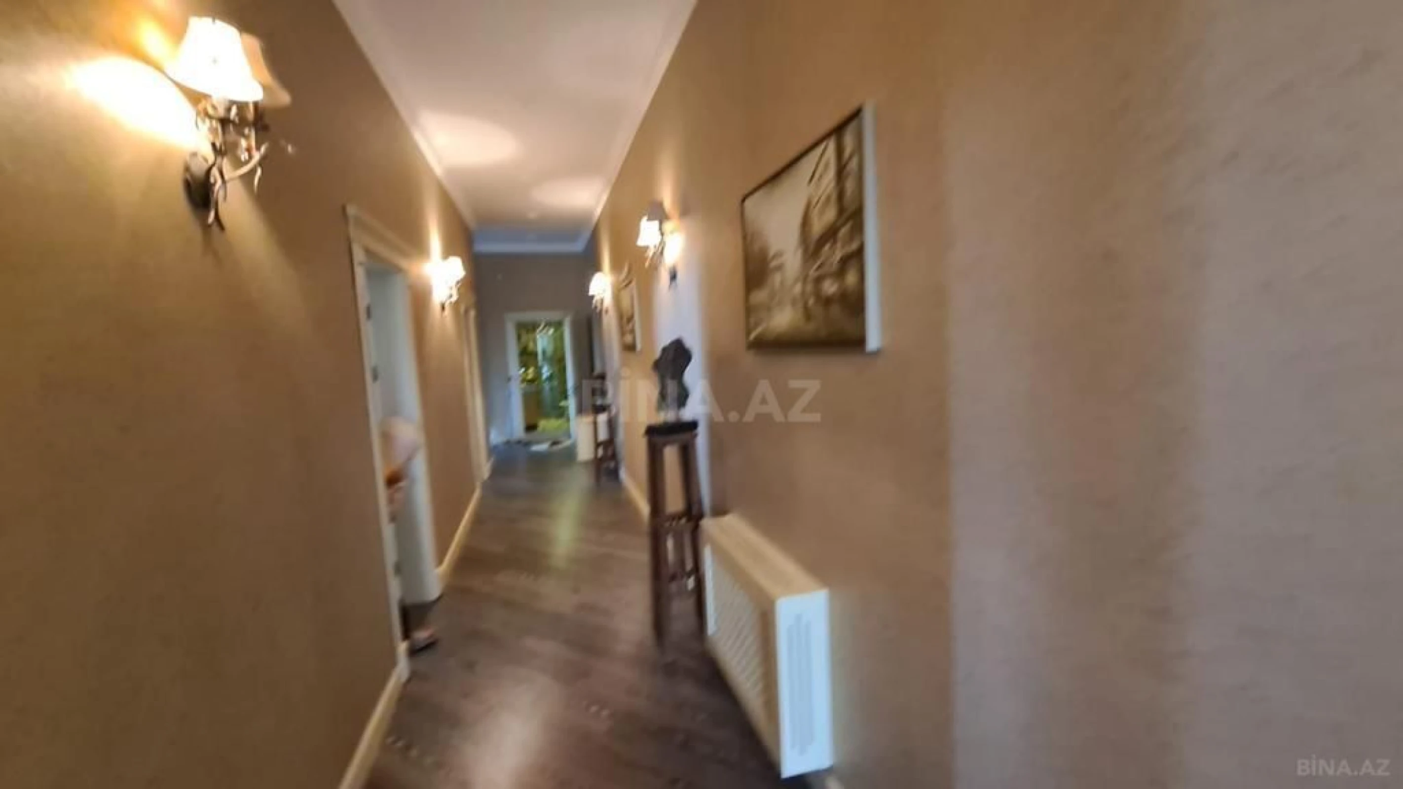 Kirayə verilir 6 otaqlı həyət evi 400 m²