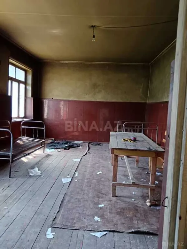 Satılır obyekt 175 m²