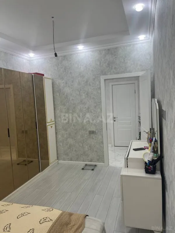 Satılır 3 otaqlı mənzil 83 m²