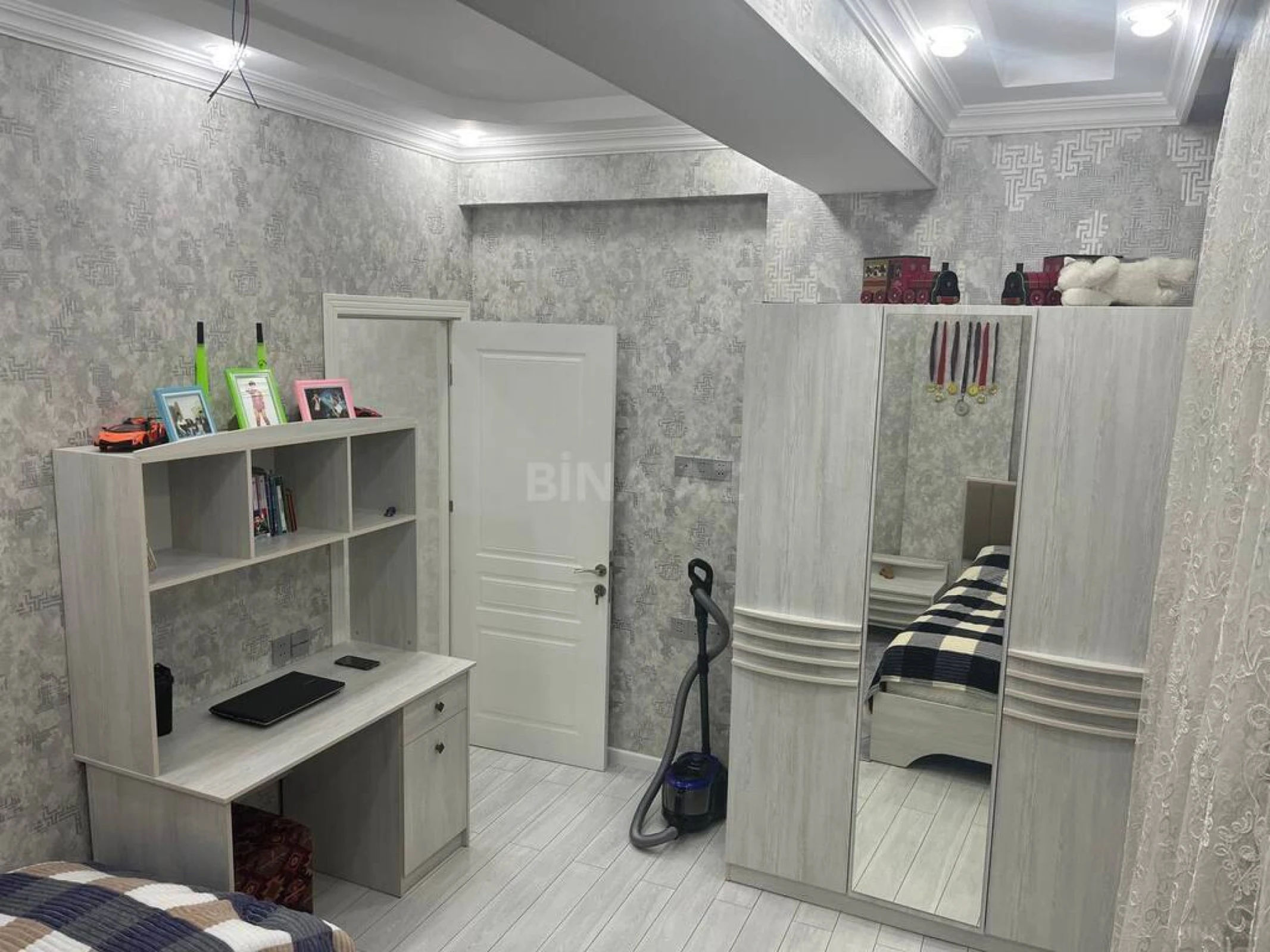 Satılır 3 otaqlı mənzil 83 m²