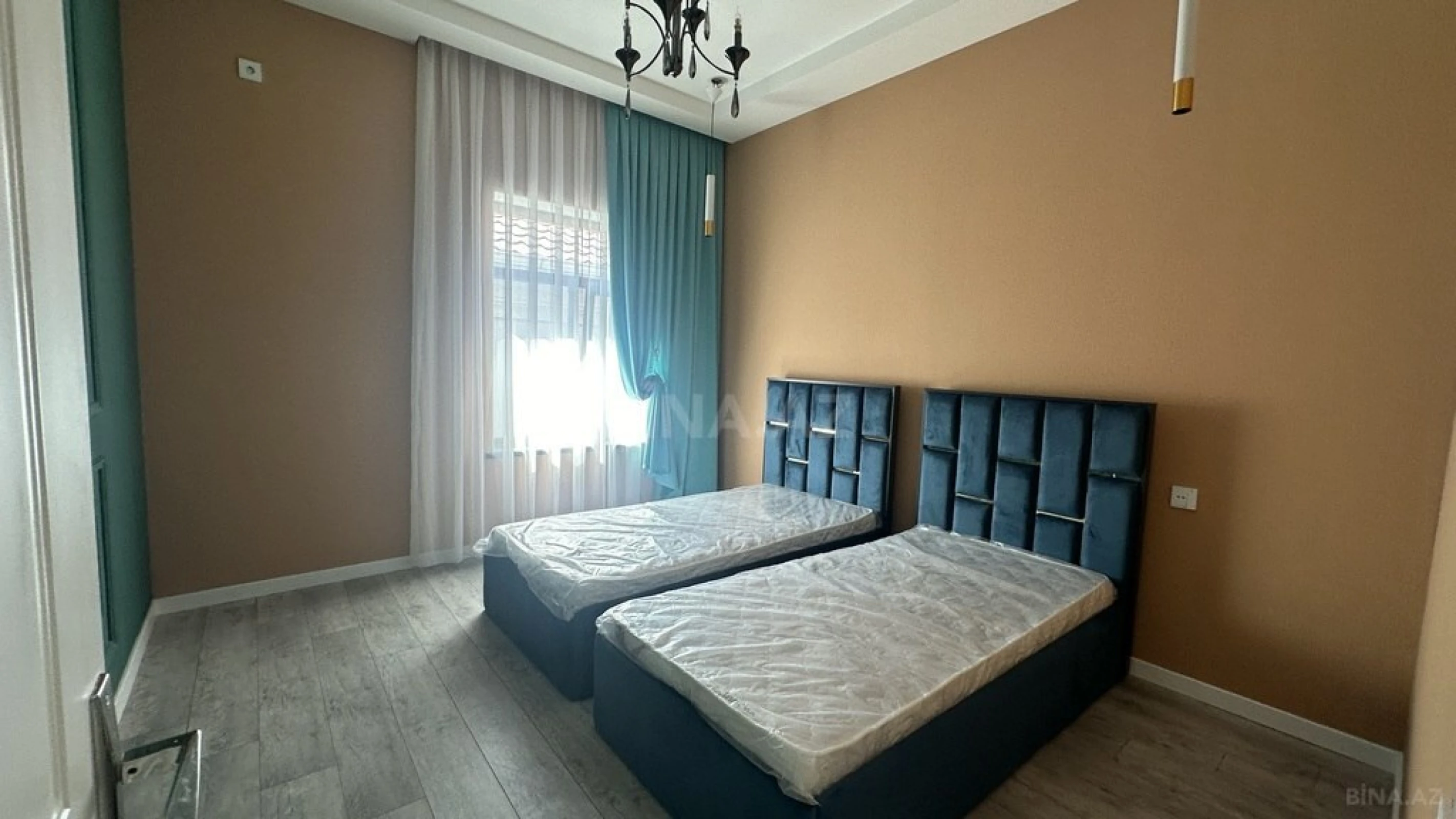 Kirayə verilir 5 otaqlı həyət evi 210 m²