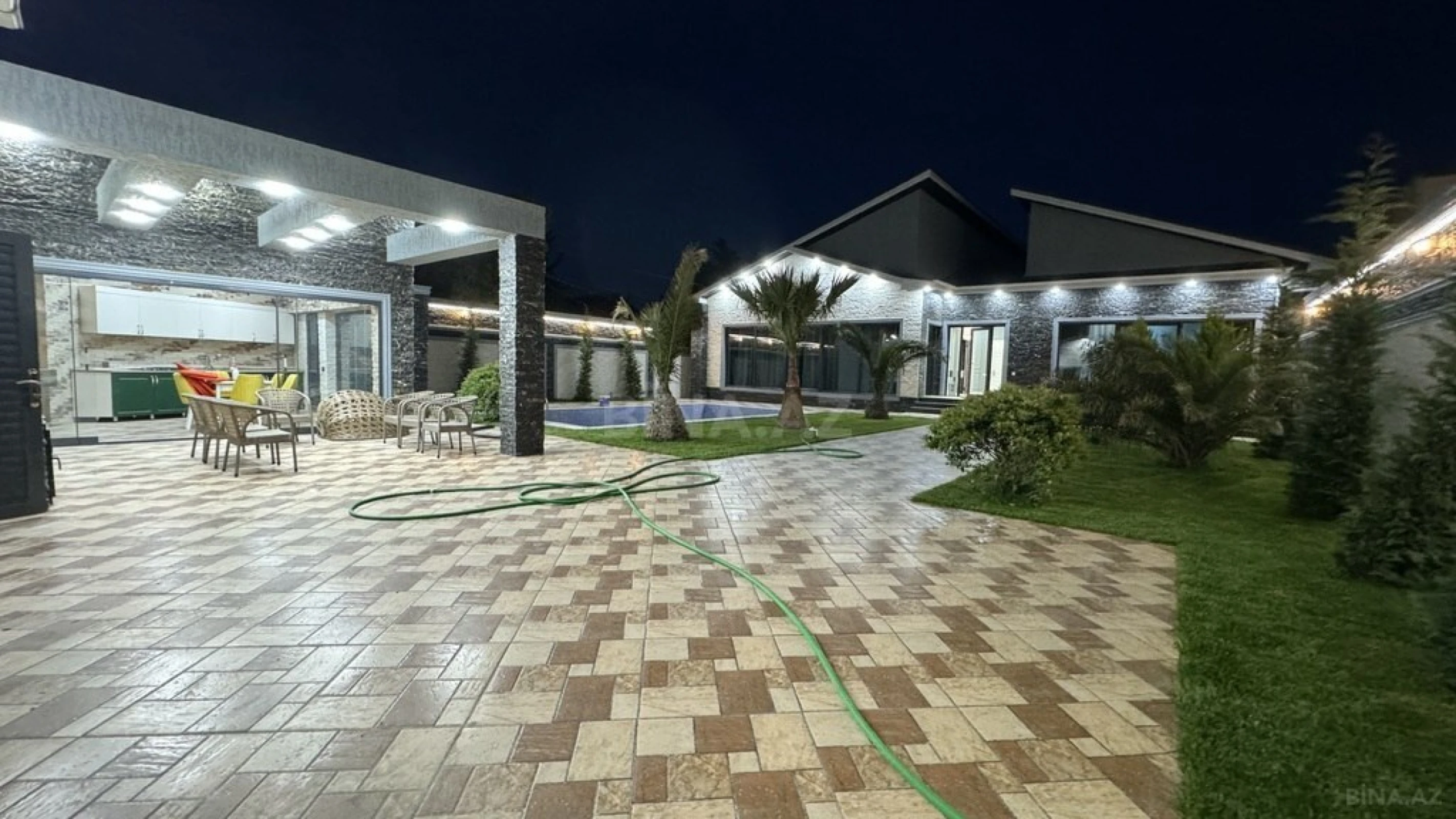 Kirayə verilir 5 otaqlı həyət evi 210 m²