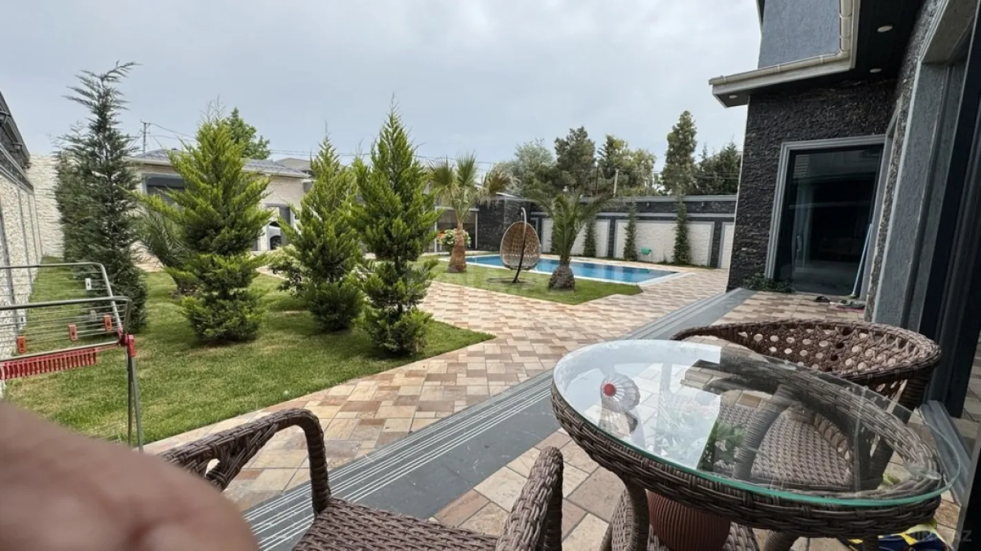 Kirayə verilir 5 otaqlı həyət evi 210 m²