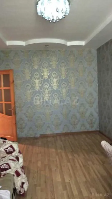 Satılır 4 otaqlı mənzil 83 m²