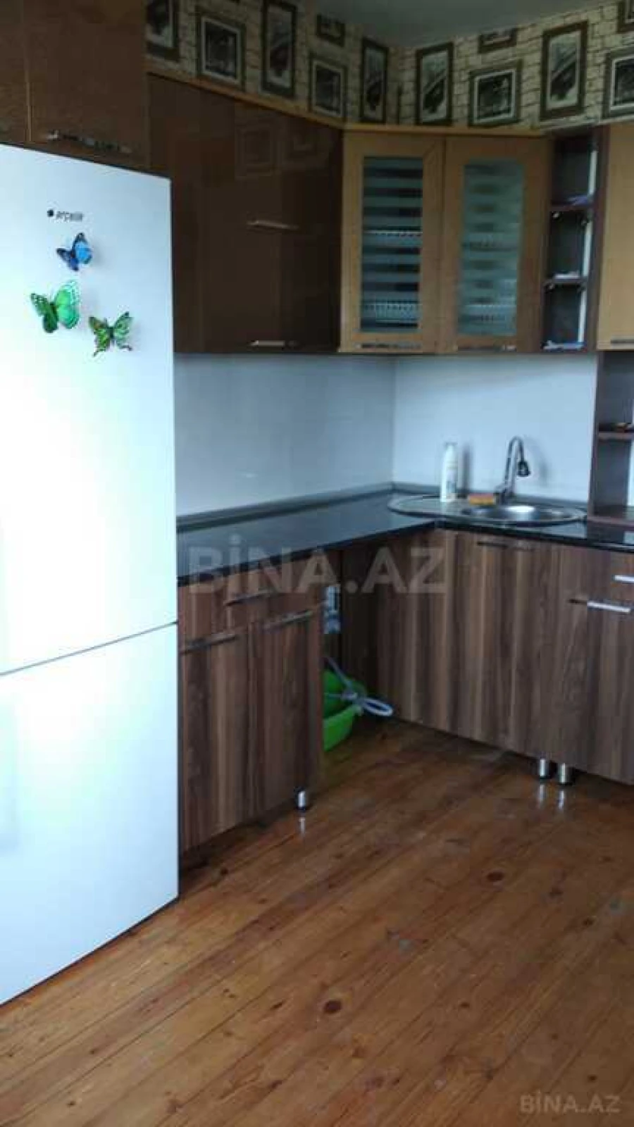 Satılır 4 otaqlı mənzil 83 m²