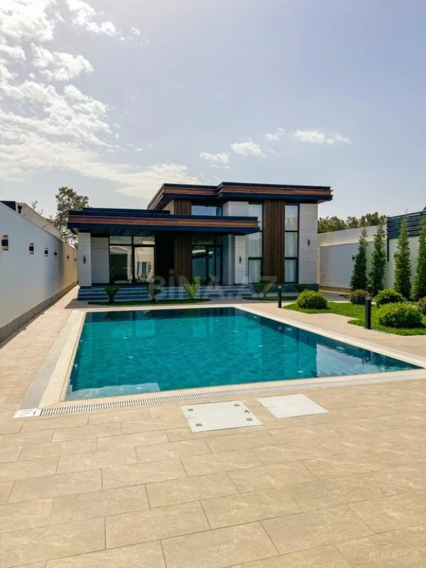 Satılır 5 otaqlı həyət evi 180 m²