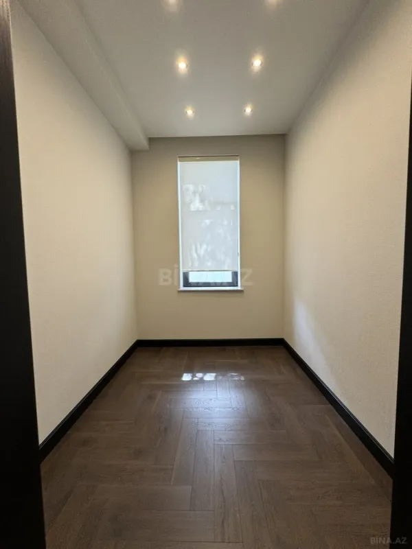 Satılır 5 otaqlı həyət evi 180 m²