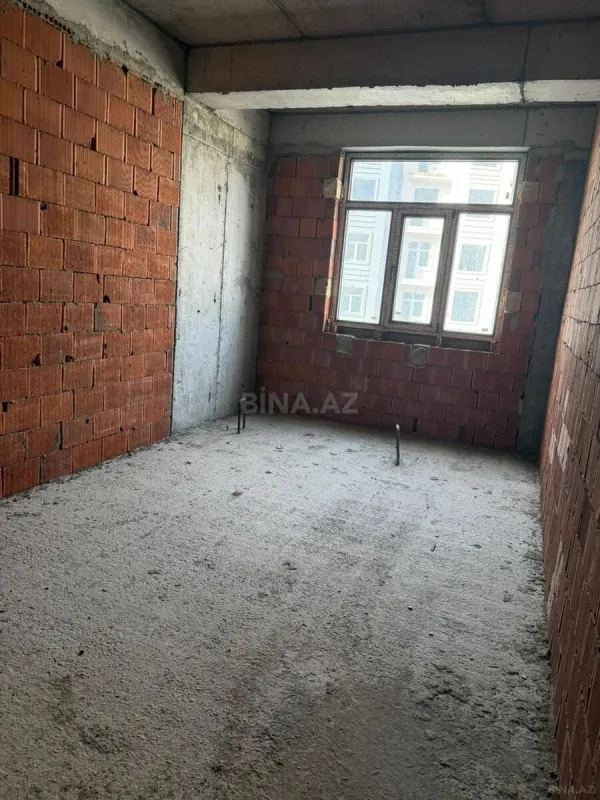 Satılır 3 otaqlı mənzil 121.49 m²