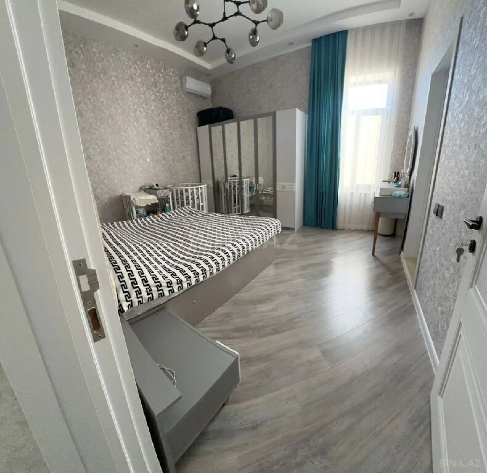 Kirayə verilir 4 otaqlı həyət evi 180 m²