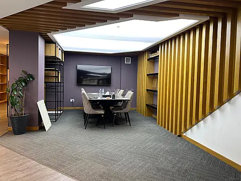 Satılır obyekt 175 m²