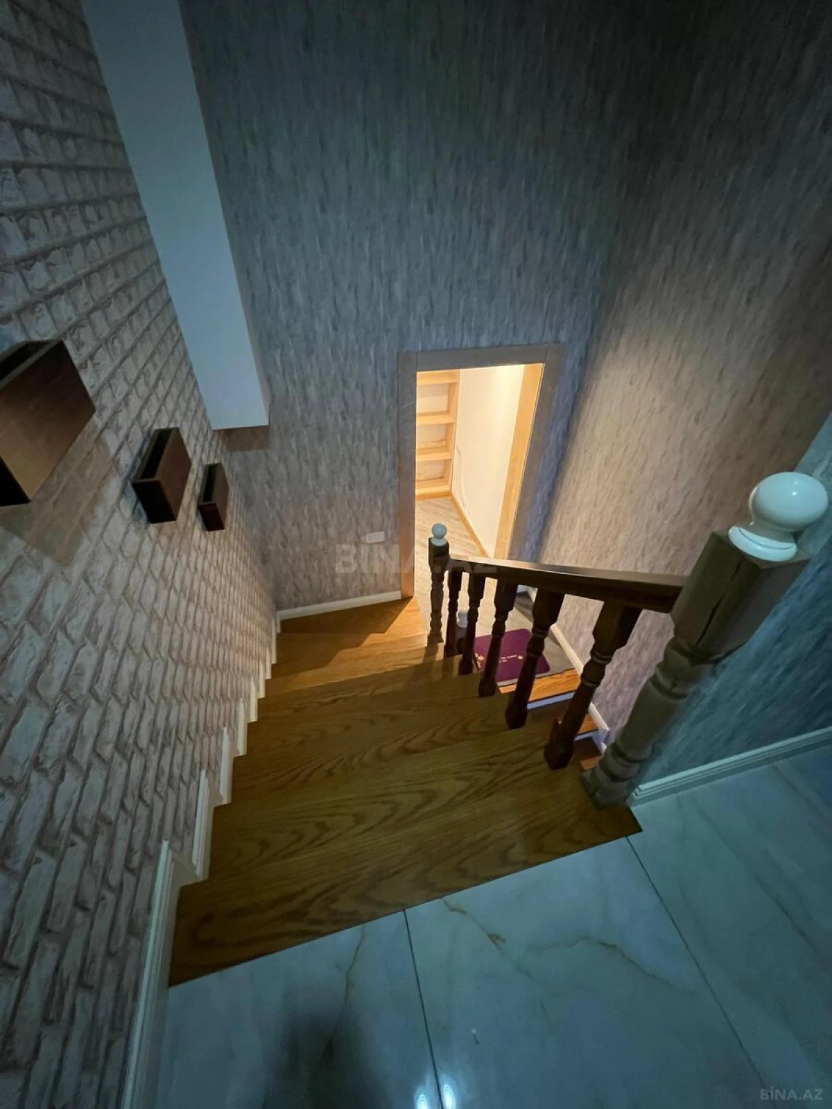 Satılır obyekt 175 m²