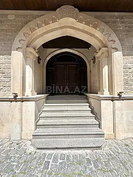 Kirayə verilir obyekt 1757 m² — Bakı 1757.00 m²