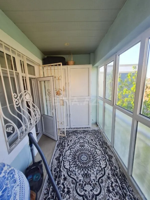 Satılır 4 otaqlı həyət evi 200 m²