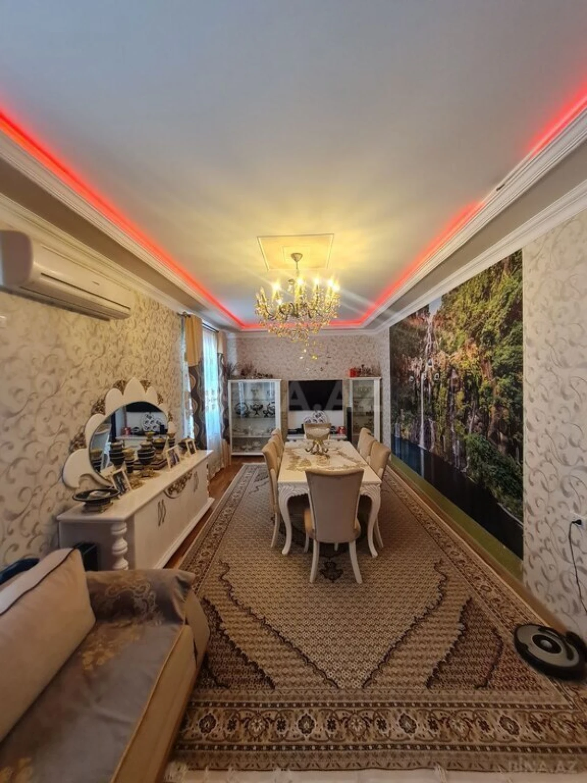 Satılır 4 otaqlı həyət evi 200 m²