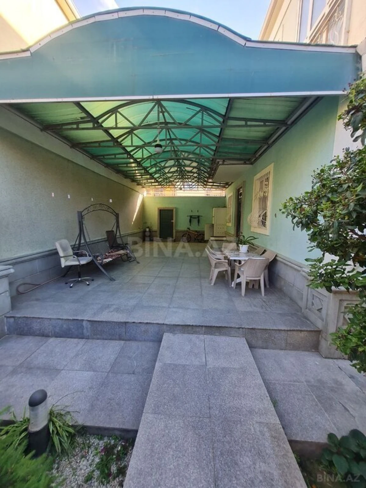 Satılır 4 otaqlı həyət evi 200 m²