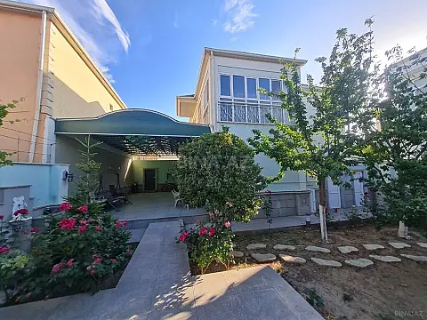 Satılır 4 otaqlı həyət evi 200 m²