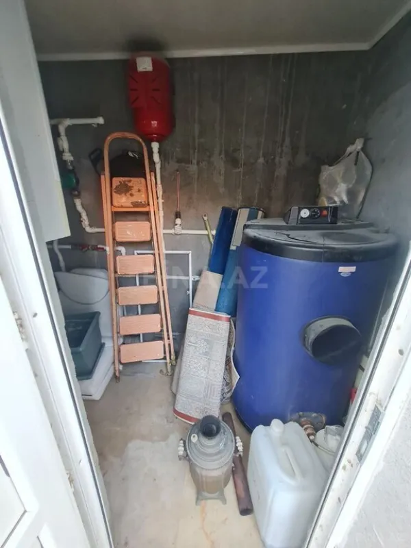 Satılır 4 otaqlı həyət evi 200 m²