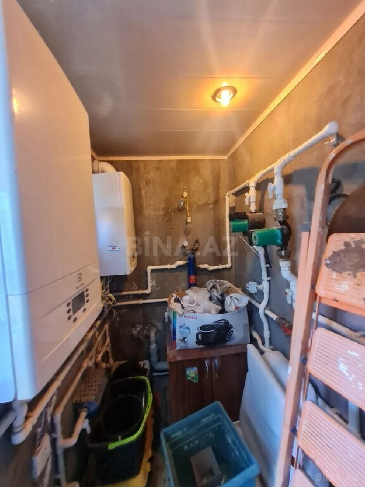 Satılır 4 otaqlı həyət evi 200 m²