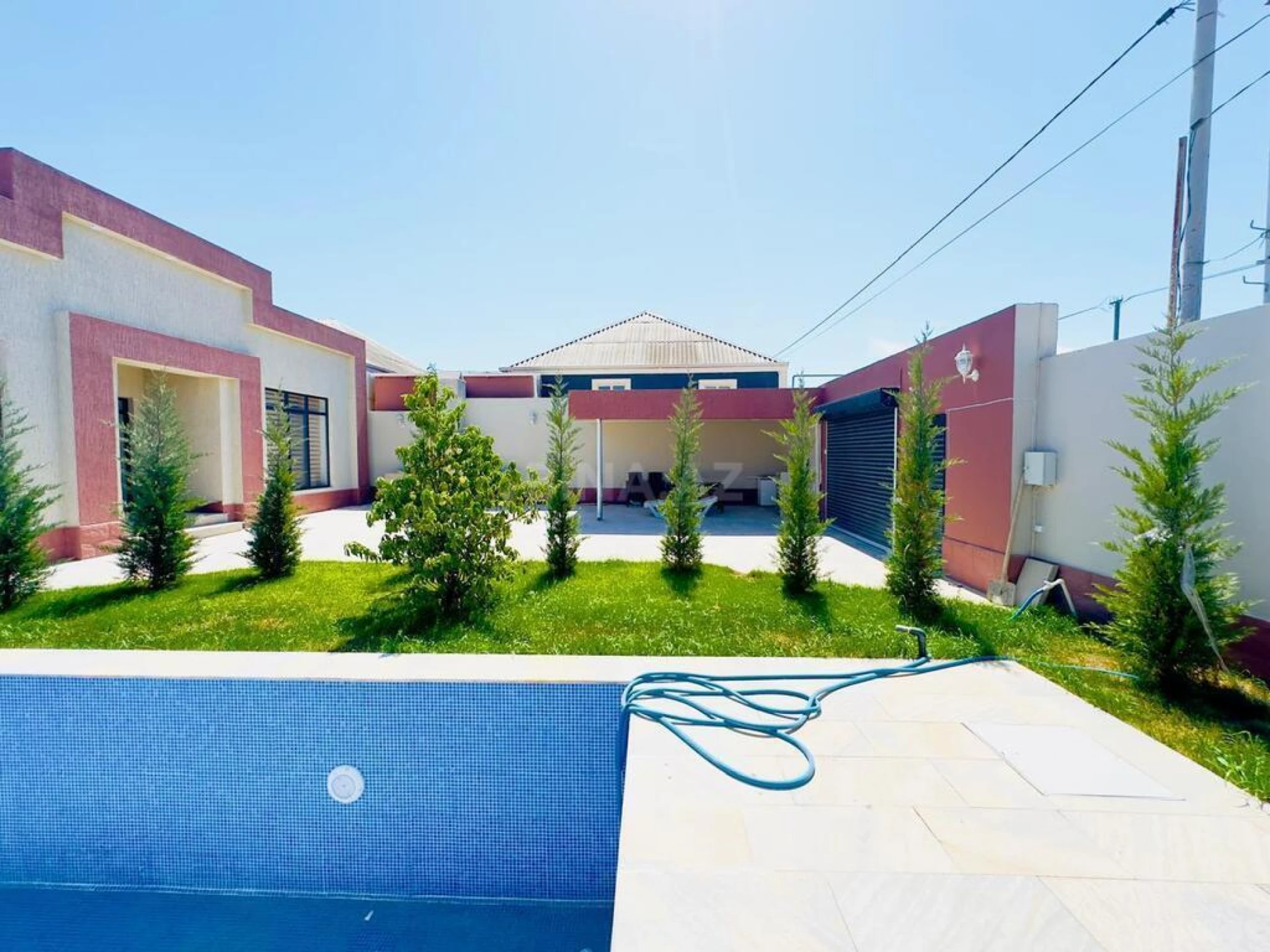 Satılır 4 otaqlı həyət evi 170 m²