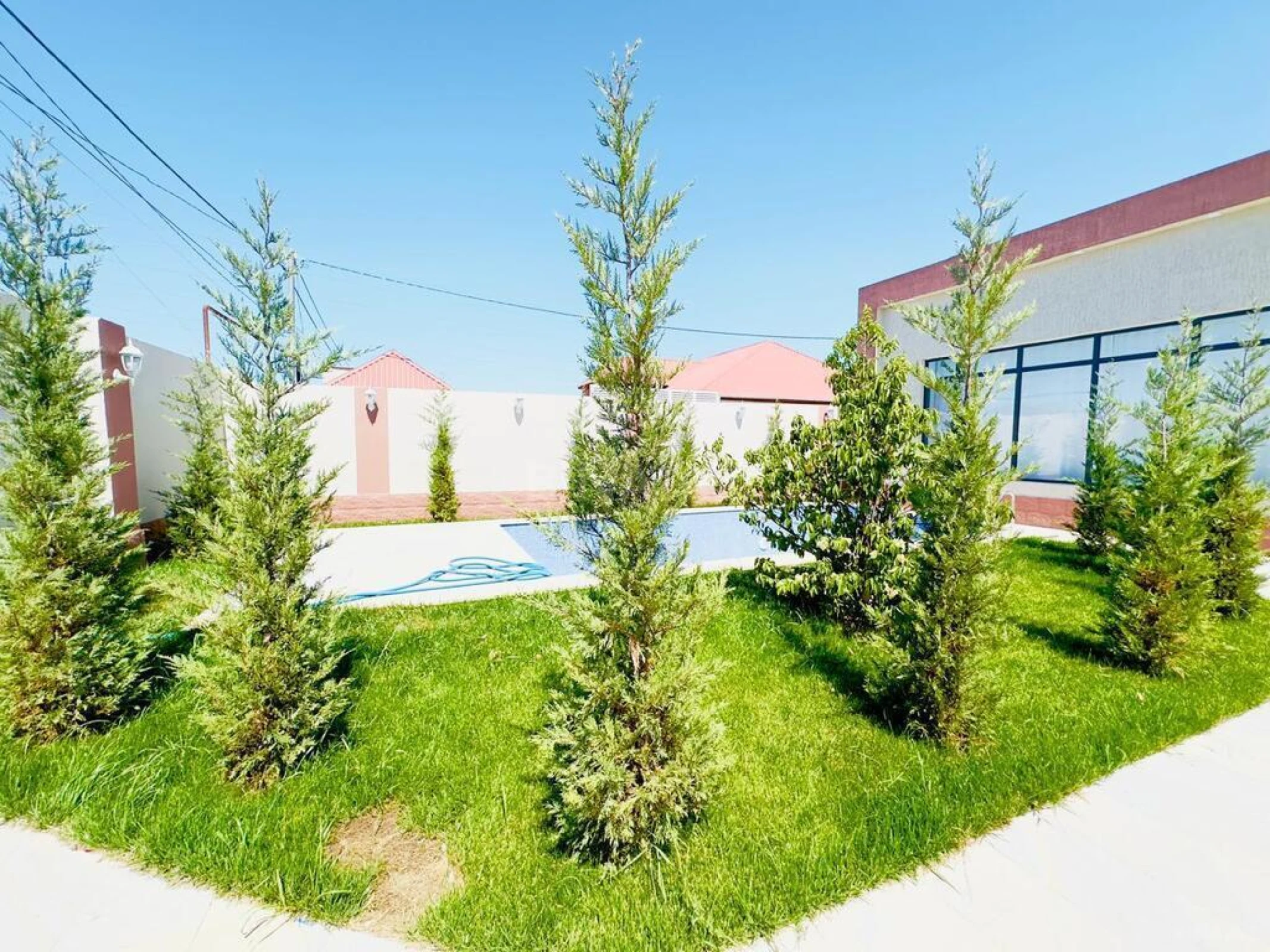 Satılır 4 otaqlı həyət evi 170 m²