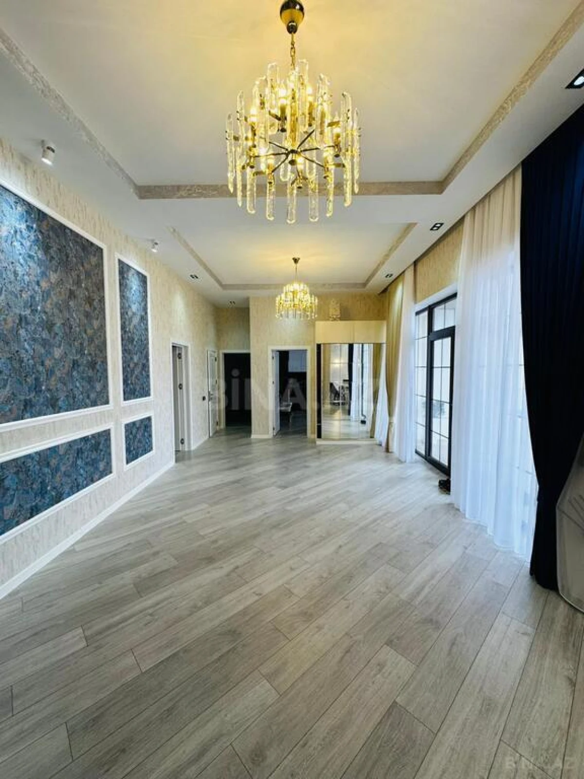 Kirayə verilir 5 otaqlı həyət evi 300 m²