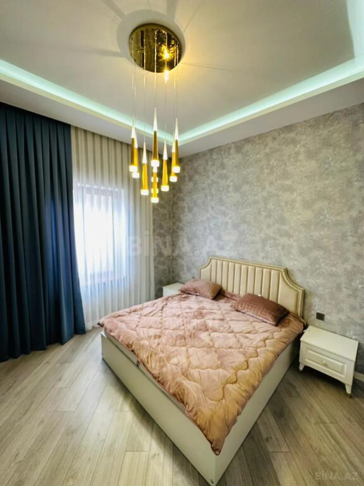 Kirayə verilir 5 otaqlı həyət evi 300 m²
