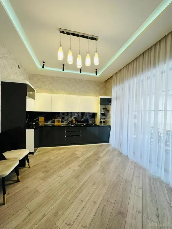 Kirayə verilir 5 otaqlı həyət evi 300 m²