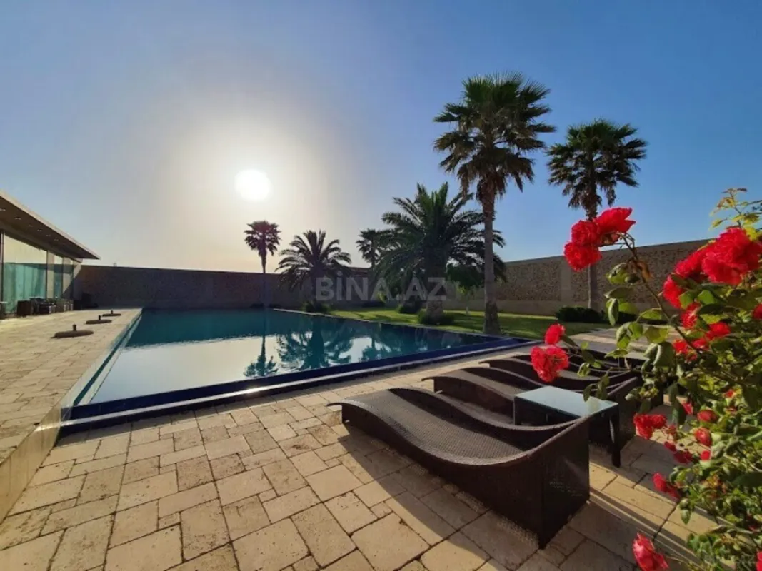 Satılır 5 otaqlı həyət evi 450 m²