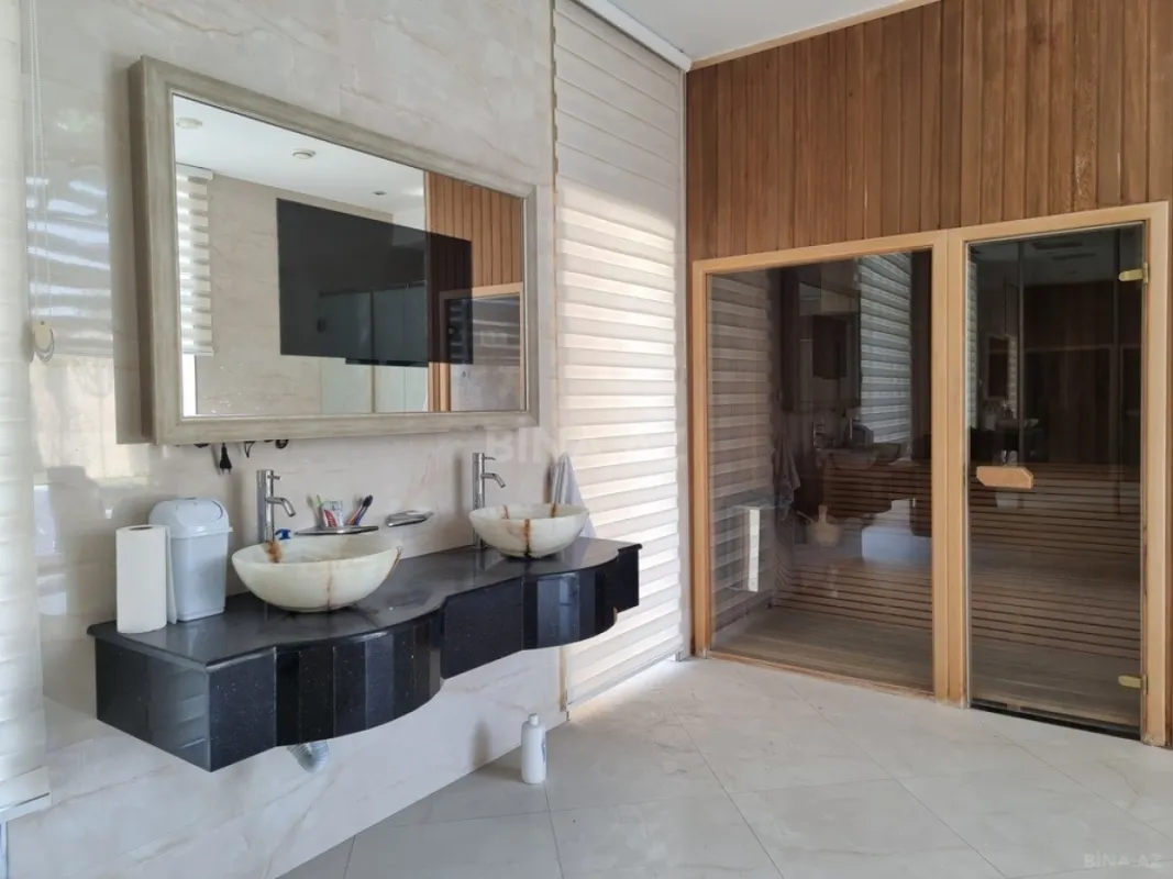 Satılır 5 otaqlı həyət evi 450 m²