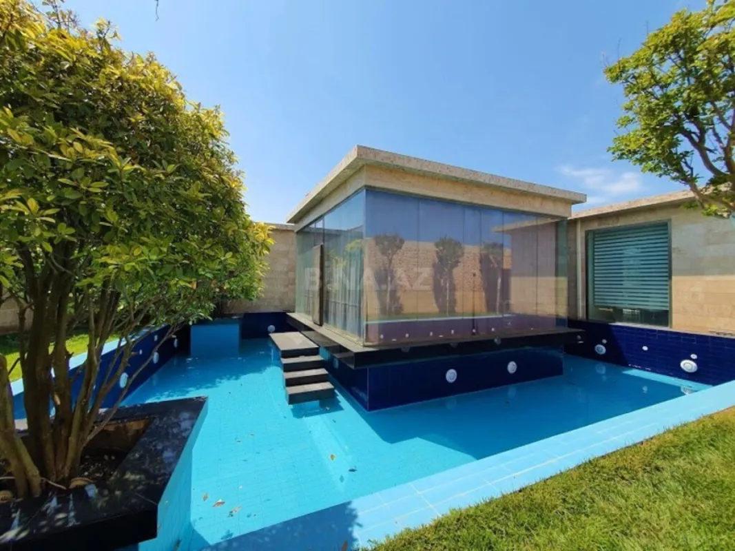 Satılır 5 otaqlı həyət evi 450 m²