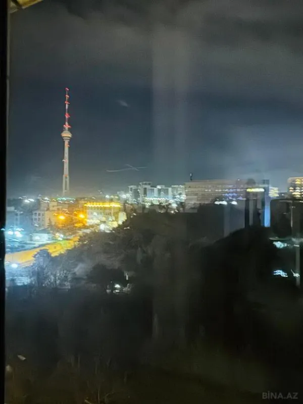 Satılır 3 otaqlı mənzil 120 m²