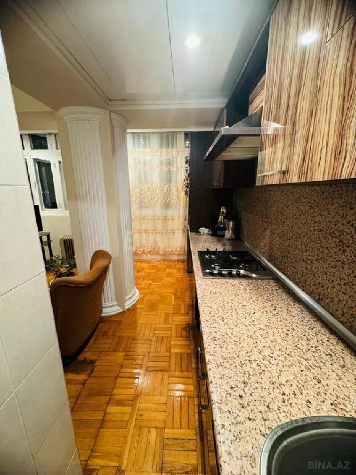 Satılır 3 otaqlı mənzil 120 m²