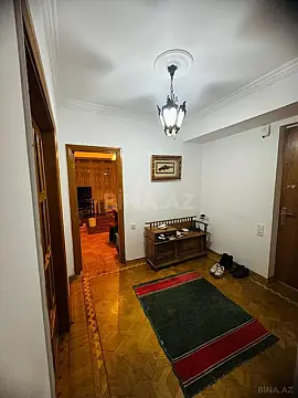 Satılır 3 otaqlı mənzil 120 m²