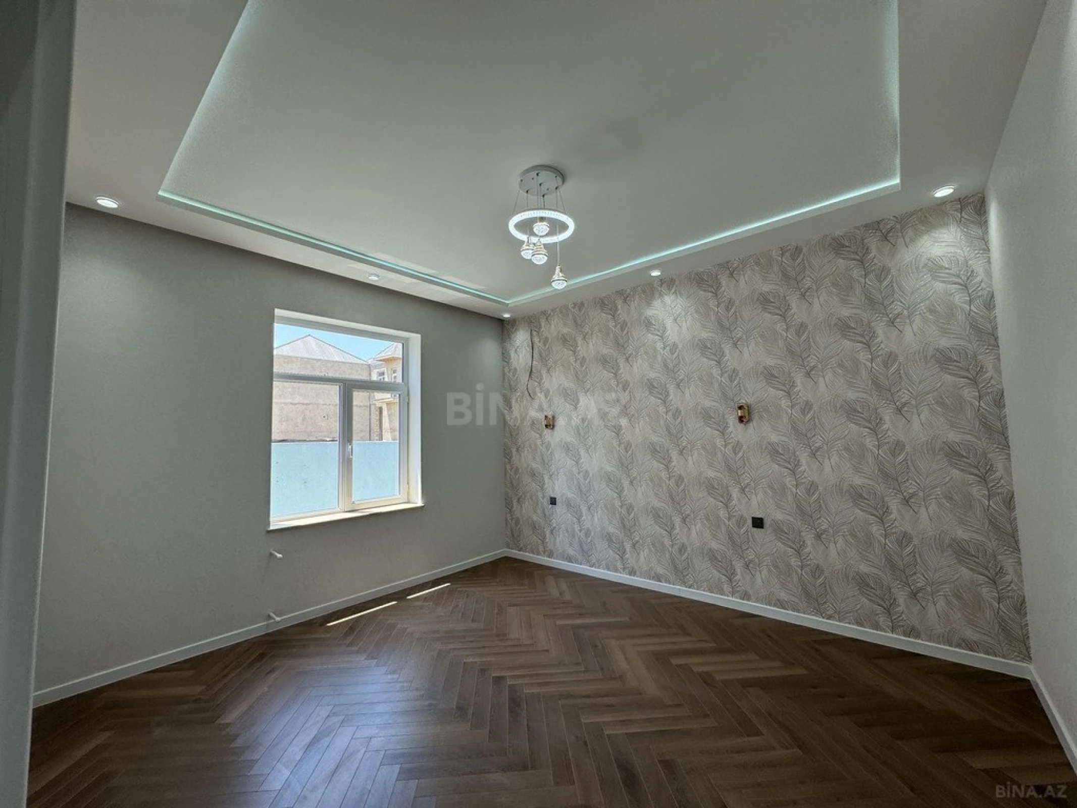 Satılır 4 otaqlı həyət evi 140 m²