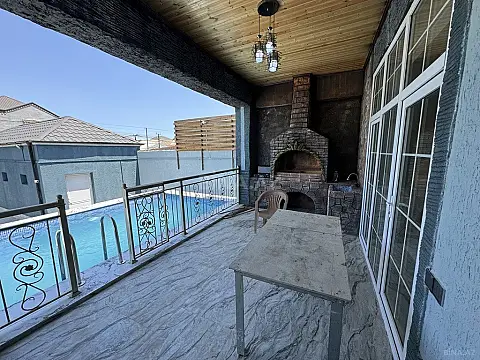 Satılır 4 otaqlı həyət evi 140 m²