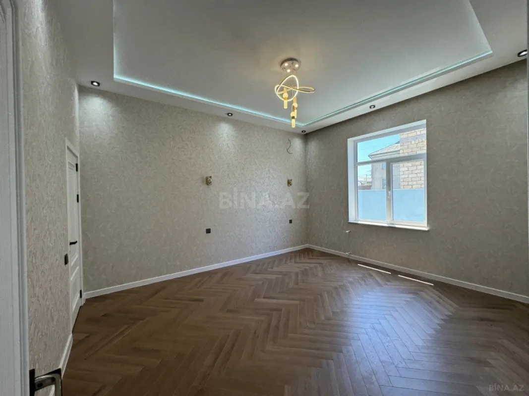 Satılır 4 otaqlı həyət evi 140 m²