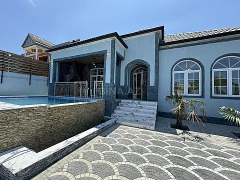 Satılır 4 otaqlı həyət evi 140 m²
