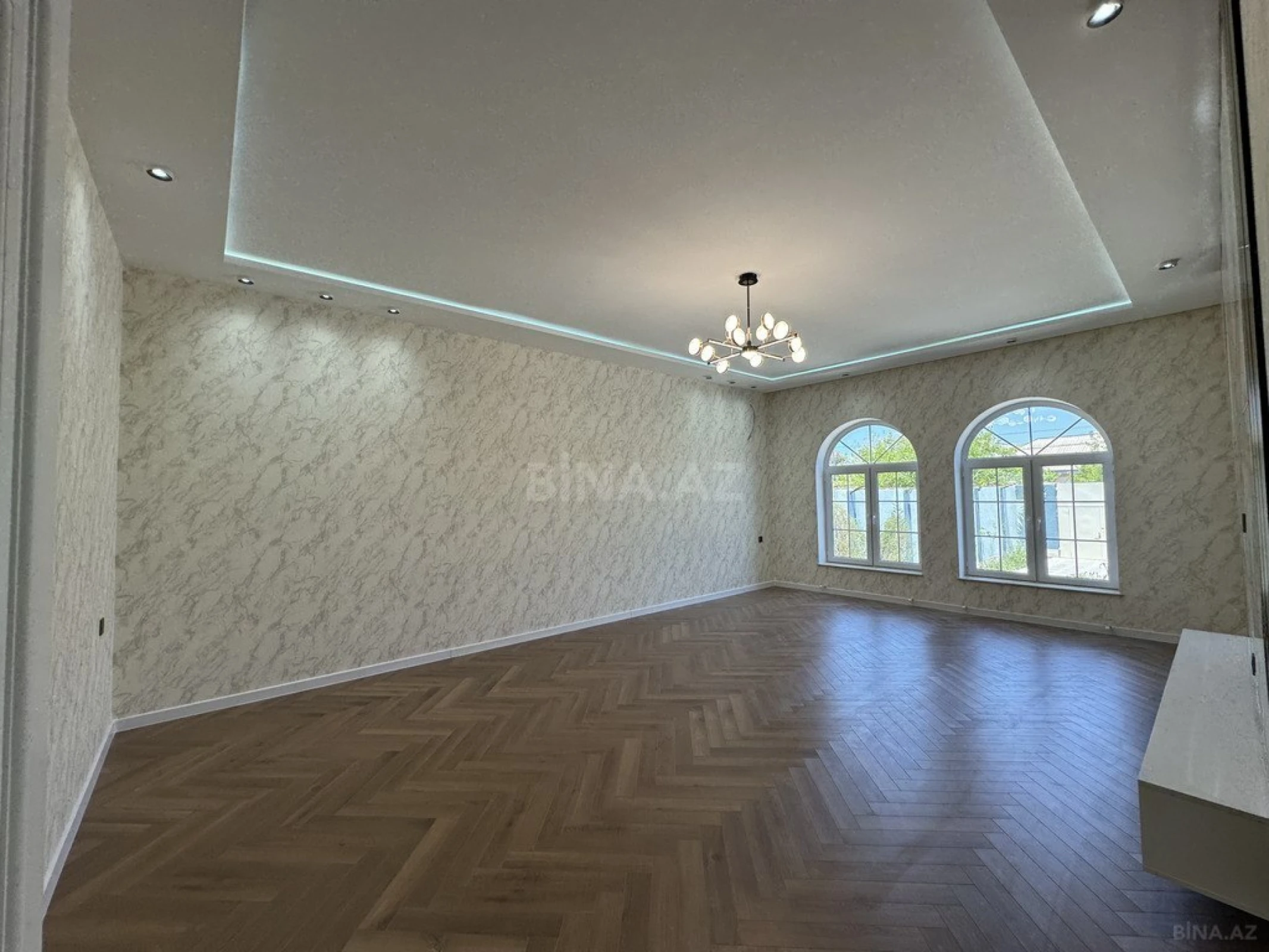 Satılır 4 otaqlı həyət evi 140 m²