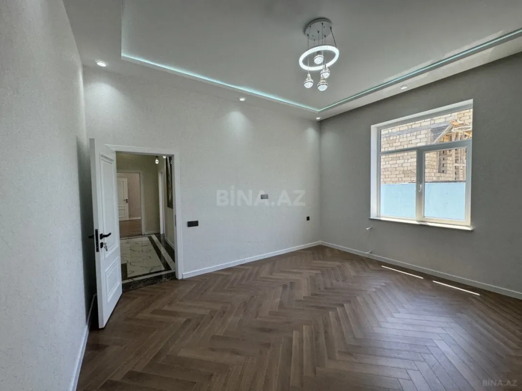 Satılır 4 otaqlı həyət evi 140 m²