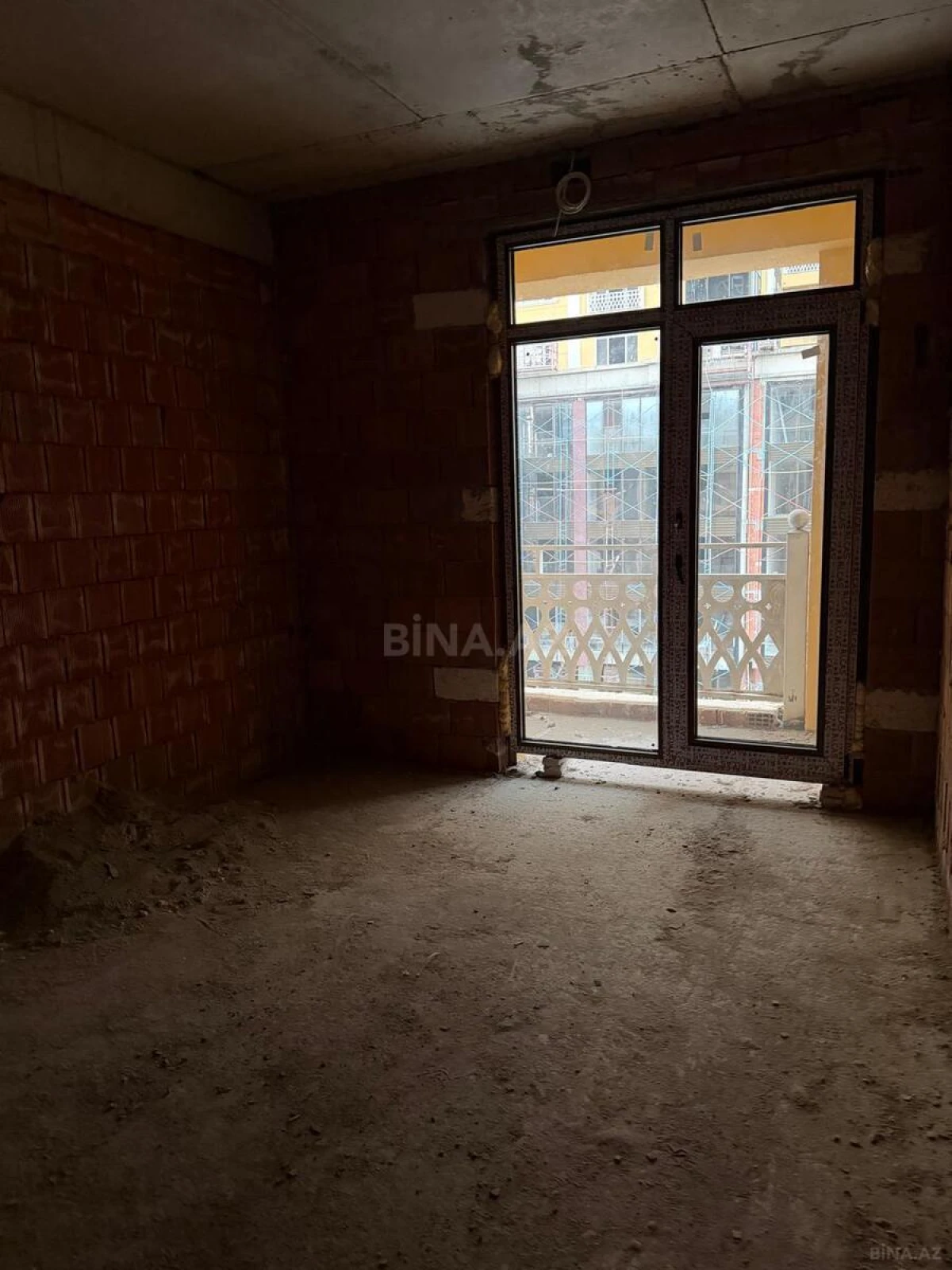 Satılır 3 otaqlı mənzil 108.82 m²