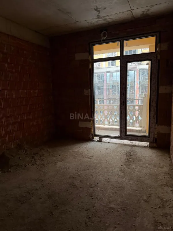 Satılır 3 otaqlı mənzil 108.82 m²