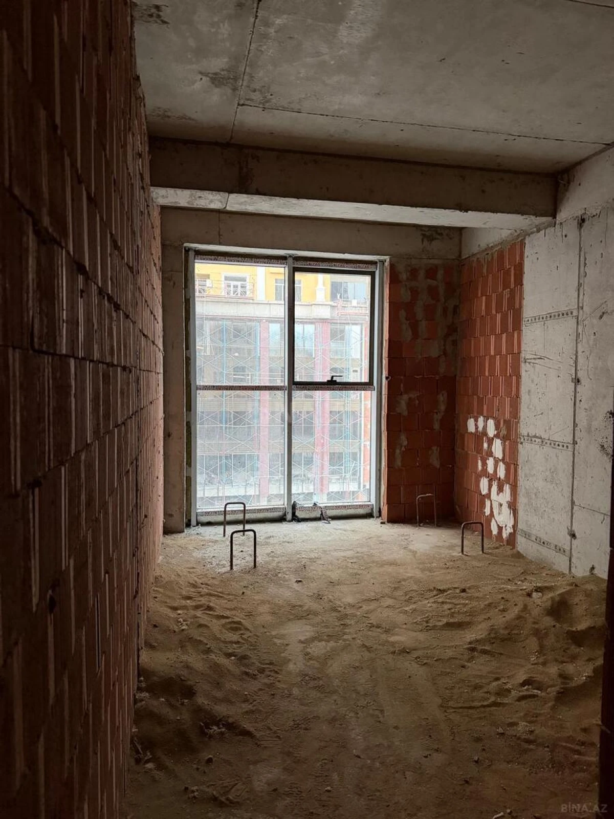 Satılır 3 otaqlı mənzil 108.87 m²