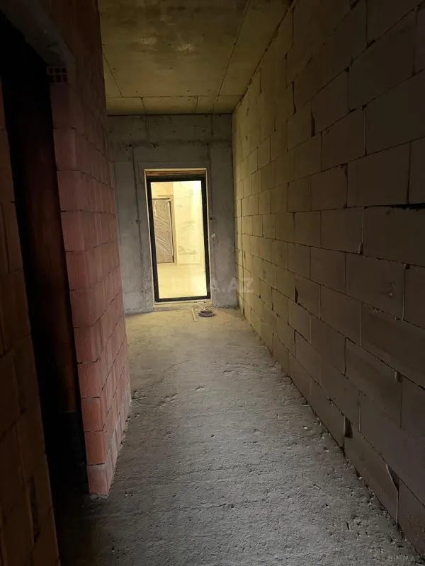 Satılır 3 otaqlı mənzil 124.17 m²