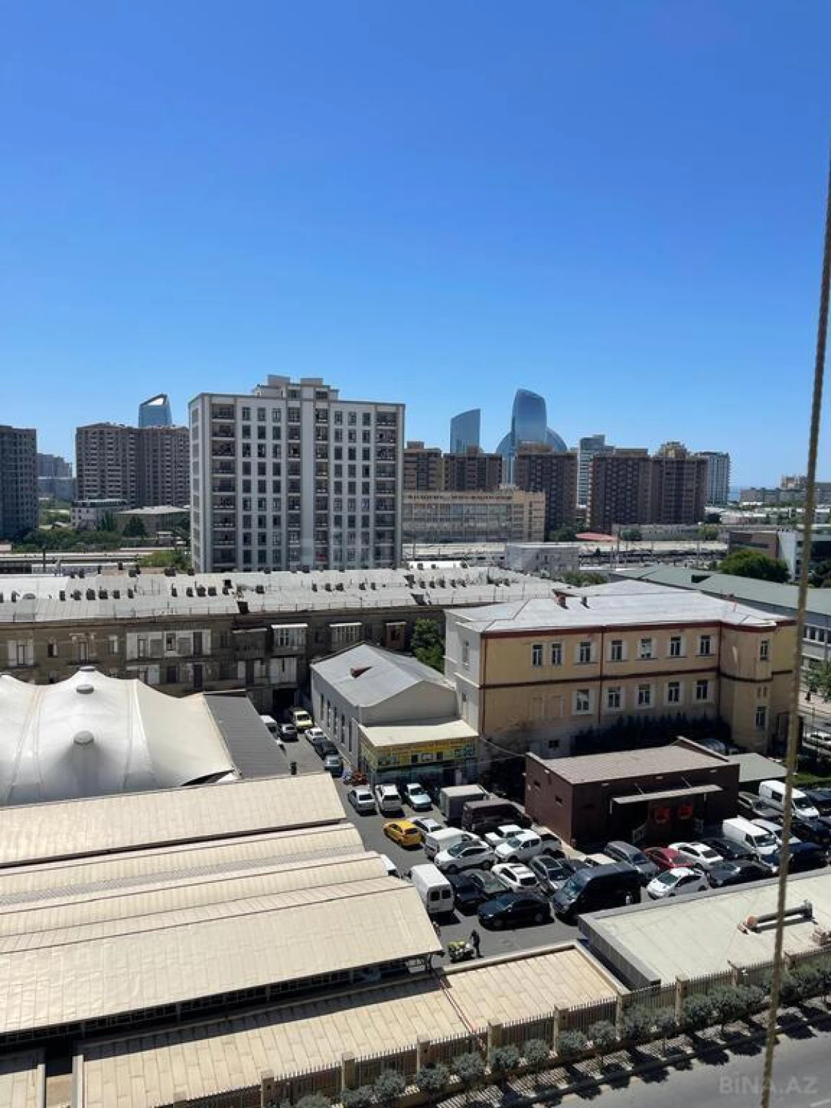 Satılır 4 otaqlı mənzil 187.48 m²