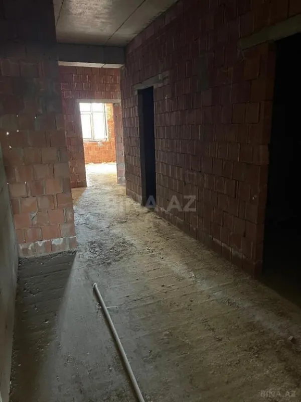 Satılır 4 otaqlı mənzil 187.48 m²