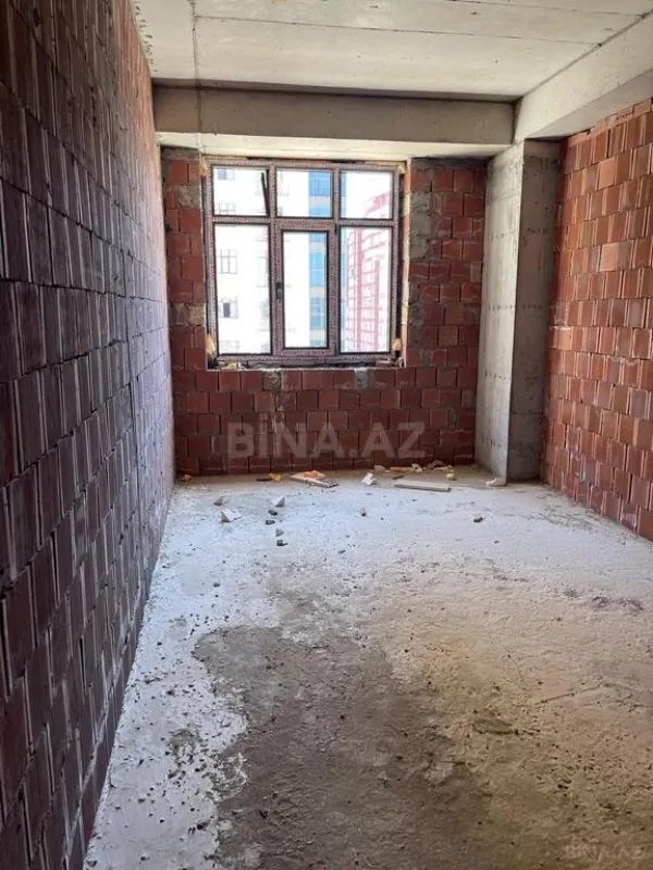 Satılır 4 otaqlı mənzil 187.48 m²