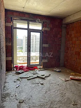 Satılır 4 otaqlı mənzil 187.48 m²