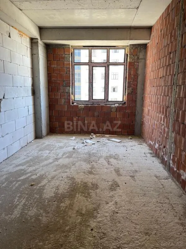 Satılır 4 otaqlı mənzil 187.48 m²